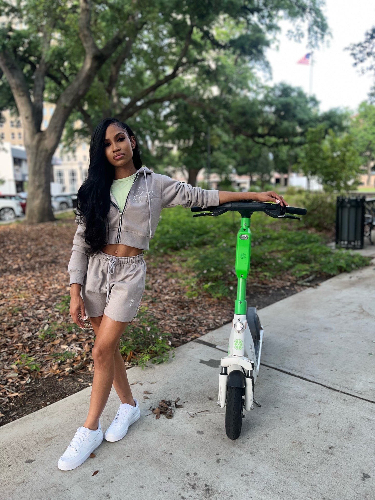 Husla Gray Set